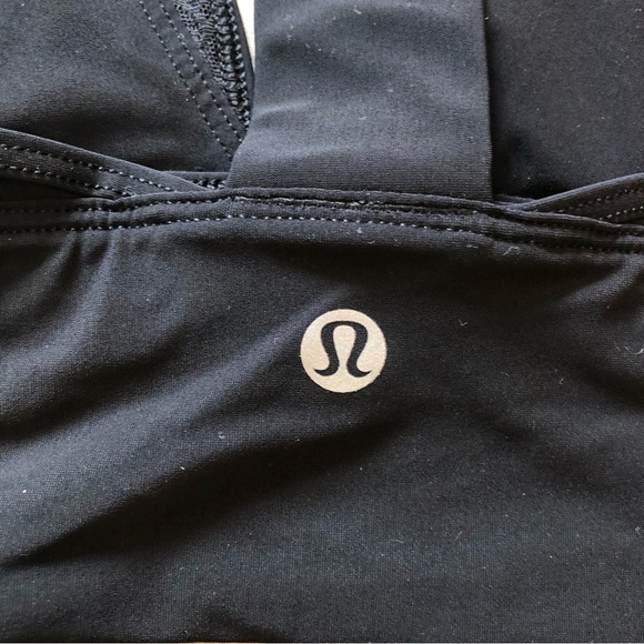 Lululemon yoga bra size 2 - Picture 4 of 5